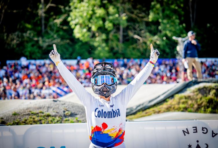 Valentina Jiménez, la campeona paisa que pedalea con el corazón de su madre: el motor invisible detrás del oro mundial