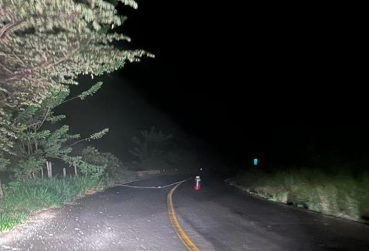 Ejército confirmó que pipeta abandonada en vía de San Andrés de Cuerquia si estaba cargada con explosivos.