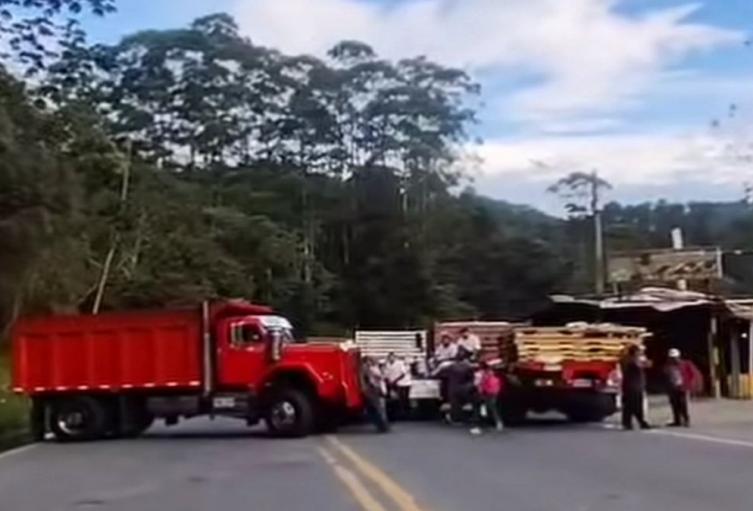 Bloqueo de vías suroeste antioqueño