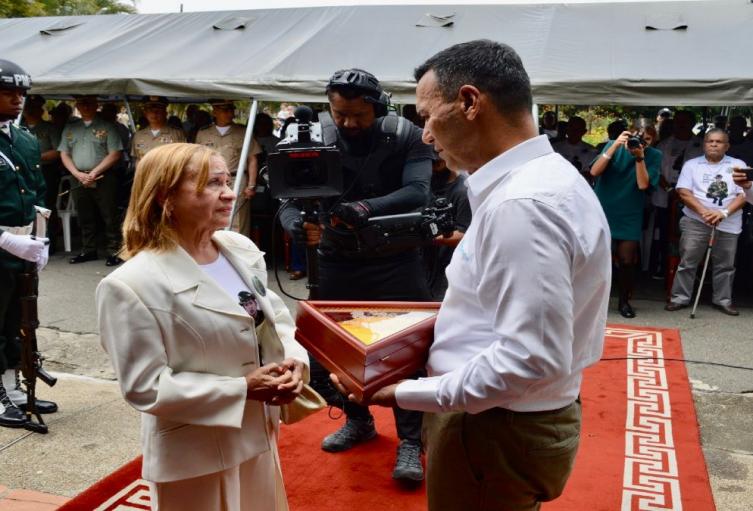 Ceremonia de perdón del Estado en Medellín
