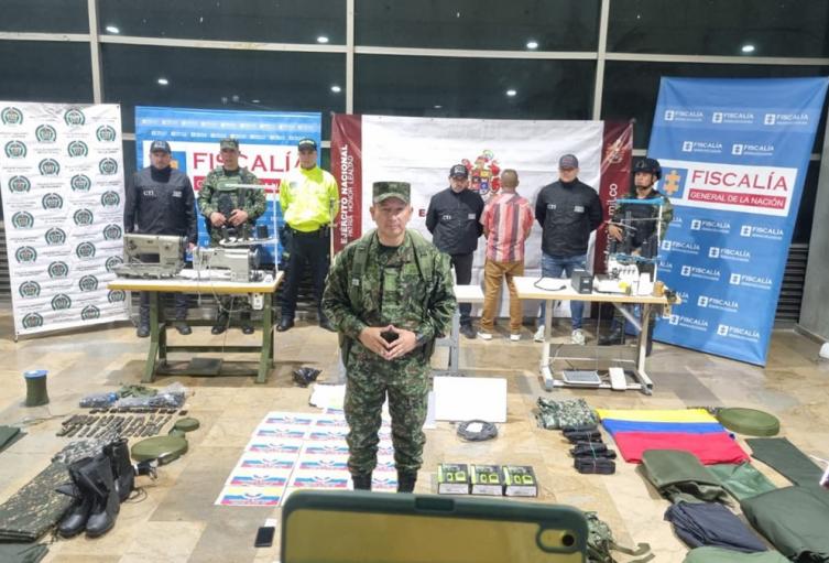 En una vivienda de Medellín fabricaban uniformes y material de intendencia para el frente 36 de las disidencias Farc