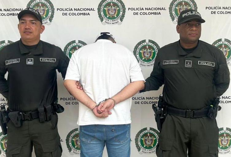 Capturan en Urabá a hombre que habría abusado de su hijastra durante cinco años