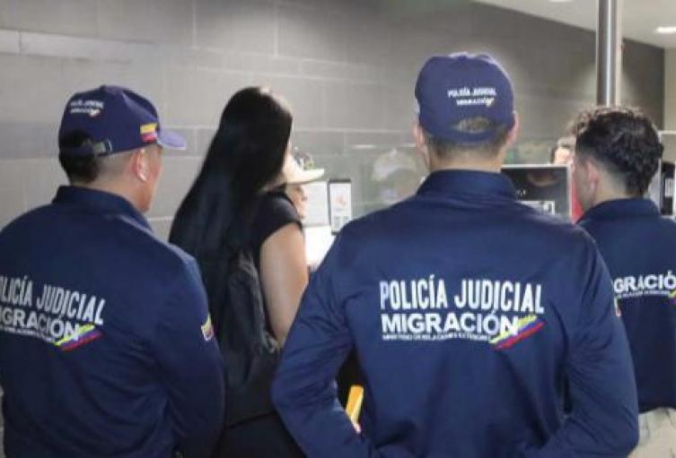 Rescatan a estudiante de Medellín, víctima de explotación sexual en República Dominicana: la obligaban a pagar una deuda de 3.500 dólares  