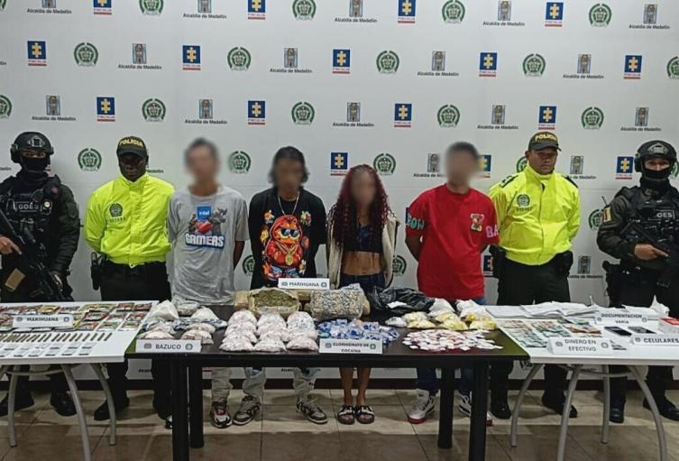 Cayó cabecilla de 'Los Chatas' que movía $17 millones diarios en Bello; tres cómplices capturados con más de 12 kilos de drogas