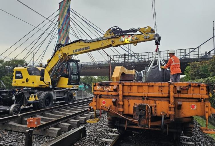 Atención de emergencia en vía férrea del Metro de Medellín