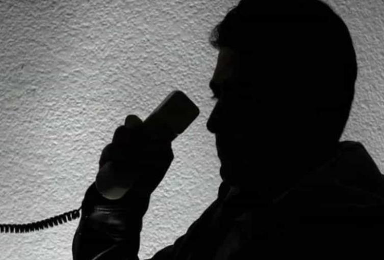 Líder social de la Comuna 13 denuncia amenazas de muerte y el ataque a su vehículo tras negarse a pagar extorsiones; exige protección