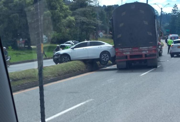 Una persona muerta en accidente de tránsito en el oriente antioqueño 