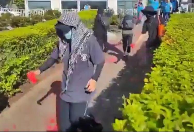 Encapuchados intentaron ingresar a la fuerza a la sede de la ANDI en Medellín. Autoridades atienden la situación