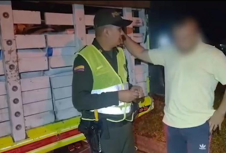 Conductor llevaba 30 paquetes de marihuana en Caldas