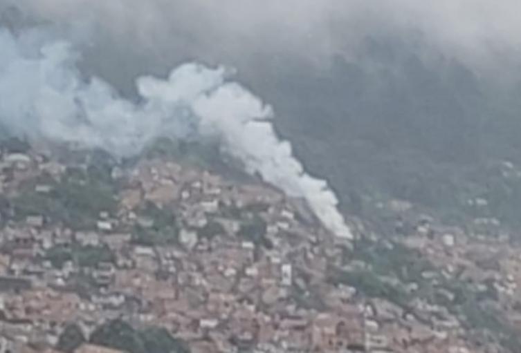 Incendio en el barrio Carpinelo de Medellín