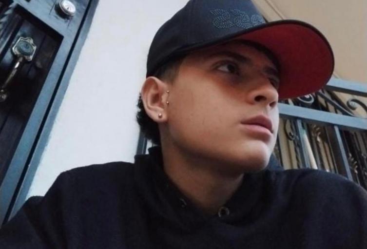 El silencio del arco vacío: Sueños truncados de Alexis Gómez y el clamor para que la asesina trans pague su condena en Medellín 
