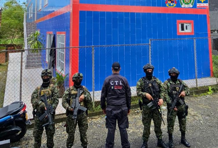 Imponen extinción de dominio a bienes de 'El Gordo' avaluados en $1.800 millones, pagaba dádivas a la fuerza pública en Chocó