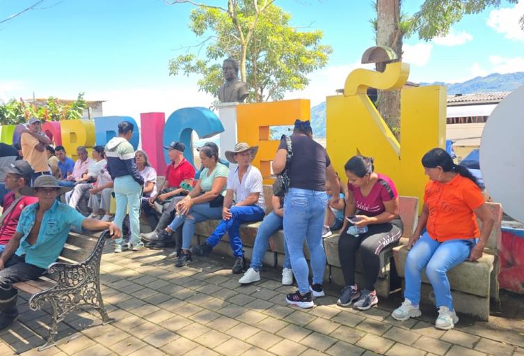 El municipio de Briceño se queda sin ayudas humanitarias para atender los 2.000 desplazados