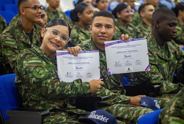 Programa Parceros de Medellín: 147 exsoldados Inician su vida civil