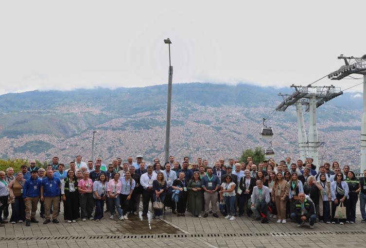 Medellín se consolida como referente internacional en transporte público tras albergar foro de la UITP