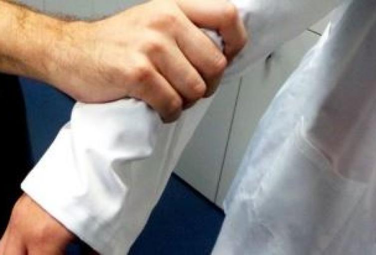 Médica de Medellín denuncia presunta agresión sexual por parte de un paciente 