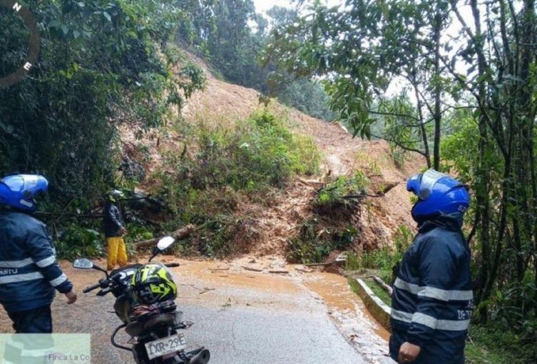 Referencia deslizamiento Antioquia - 2025