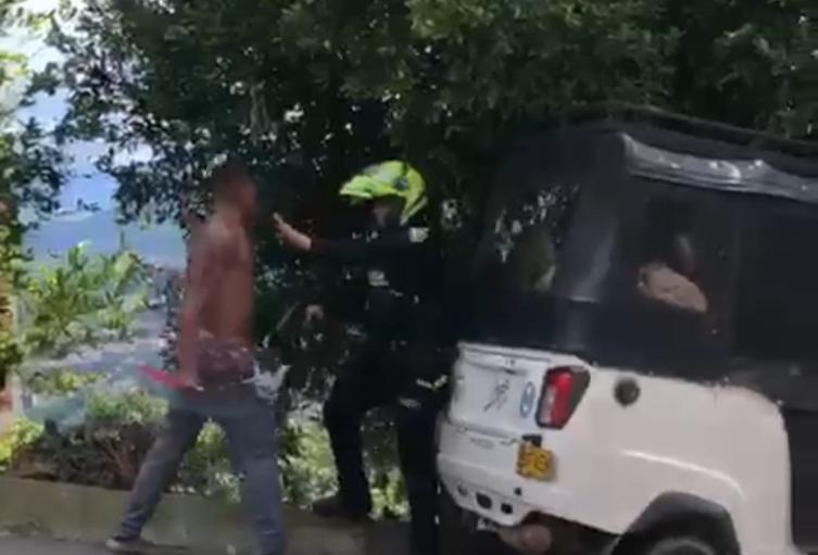 Un hombre murió al enfrentarse con la policía en el occidente de Medellín 