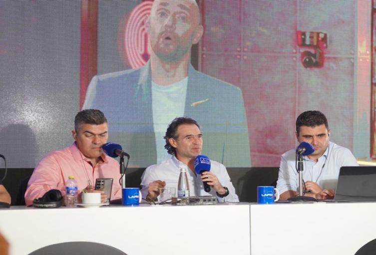 Desde el Exposhow RCN el alcalde de Medellín les pide a los equipos no incrementen el costo de las boletas luego de la renovación del estadio