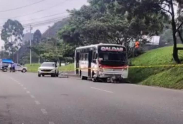 Una persona murió y otra herida dejó accidente de tránsito en el sur del Valle de Aburrá