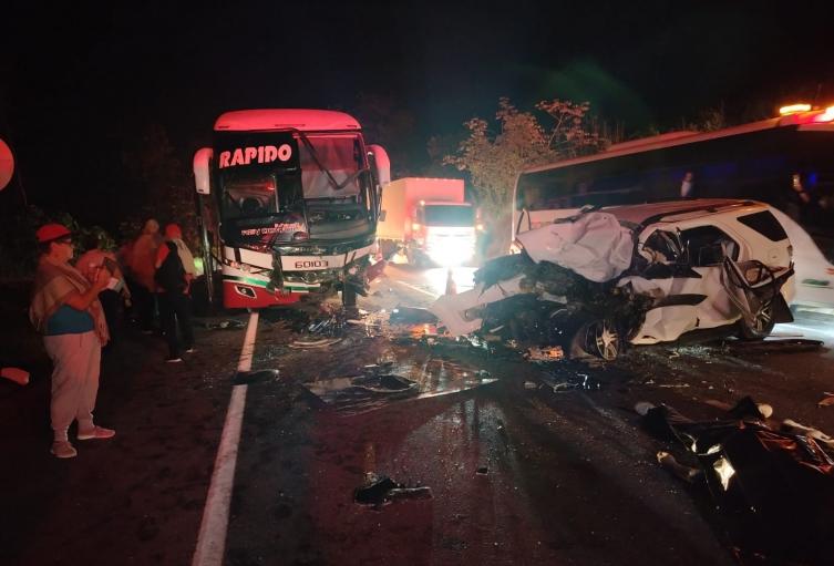 tragedia vial en la Autopista Medellin - Costa Atlántica 