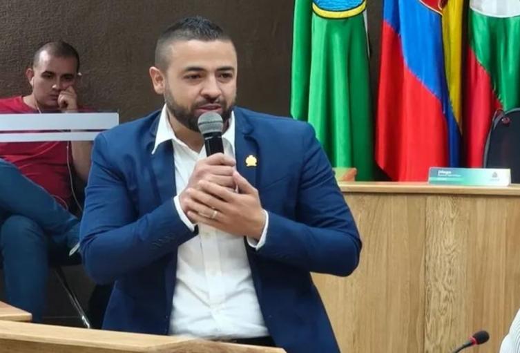 Concejal de Itagüí pierde su investidura por votar condecoración a su primo, el senador Carlos Trujillo
