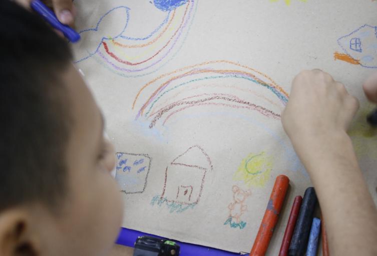 Por aglomeraciones y viajes, Buen Comienzo emite recomendaciones clave para cuidar la salud infantil en Navidad 