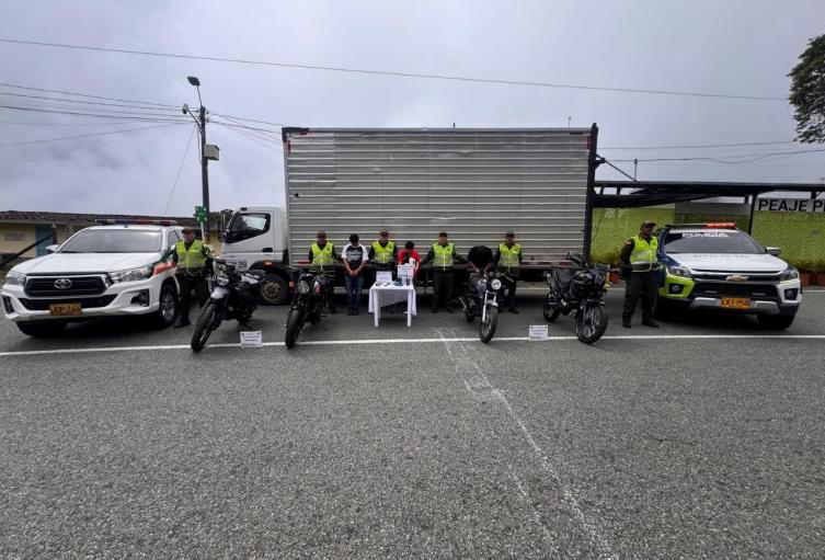 Desarticulan banda que usaba inhibidores de señal para robar carga millonaria en la vía La Pintada-Medellín