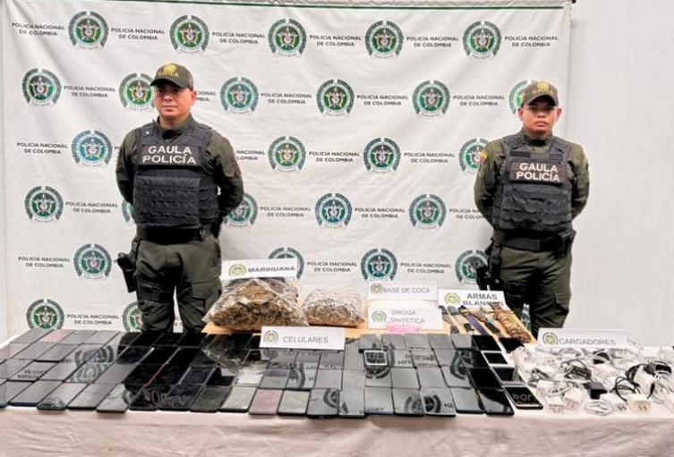 Desmantelaron "Call Center Criminal" en cárcel El Pedregal e incautaron 85 celulares y drogas