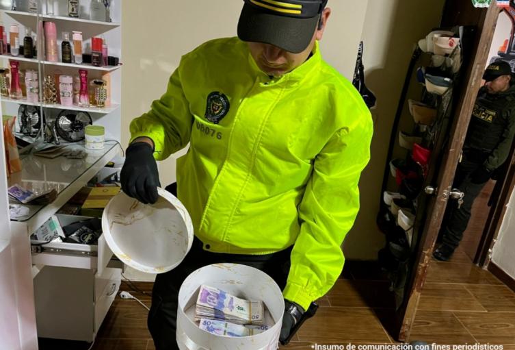 Red de oro ilegal sobornaba a funcionarios y criminales; Fiscalía les afectó bienes por $373.000 millones en Antioquia