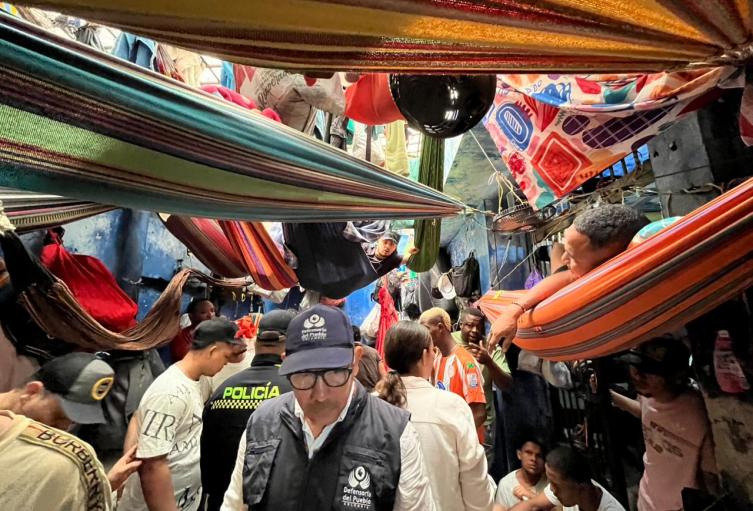 Para el primer semestre de 2026 se tiene proyectado el traslado de otros 80 privados de la libertad bajo esta misma modalidad. 