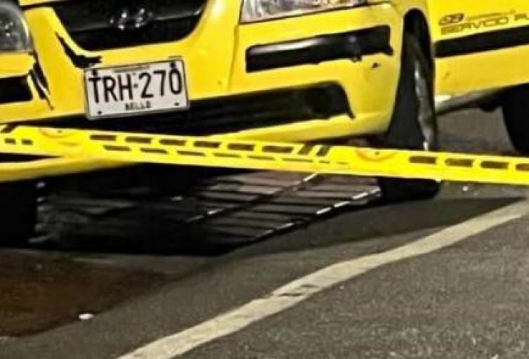 Los peritos judiciales analizan las cámaras de seguridad del sector y recolectan testimonios que permitan establecer la trayectoria del taxi