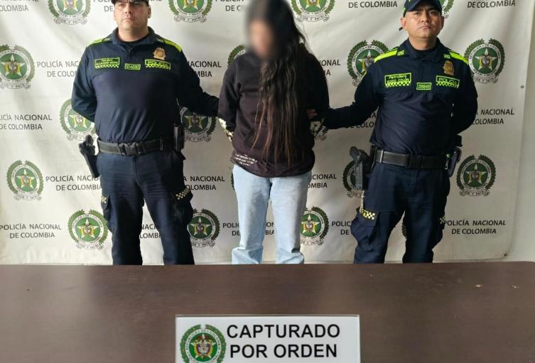 La mujer era requerida por el delito de concierto para delinquir con fines de homicidio y tendría un amplio historial delictivo.