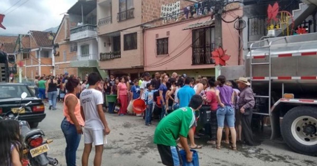 Que no lo coja el día, recoja agua desde ya: son 4 días sin el vital líquido