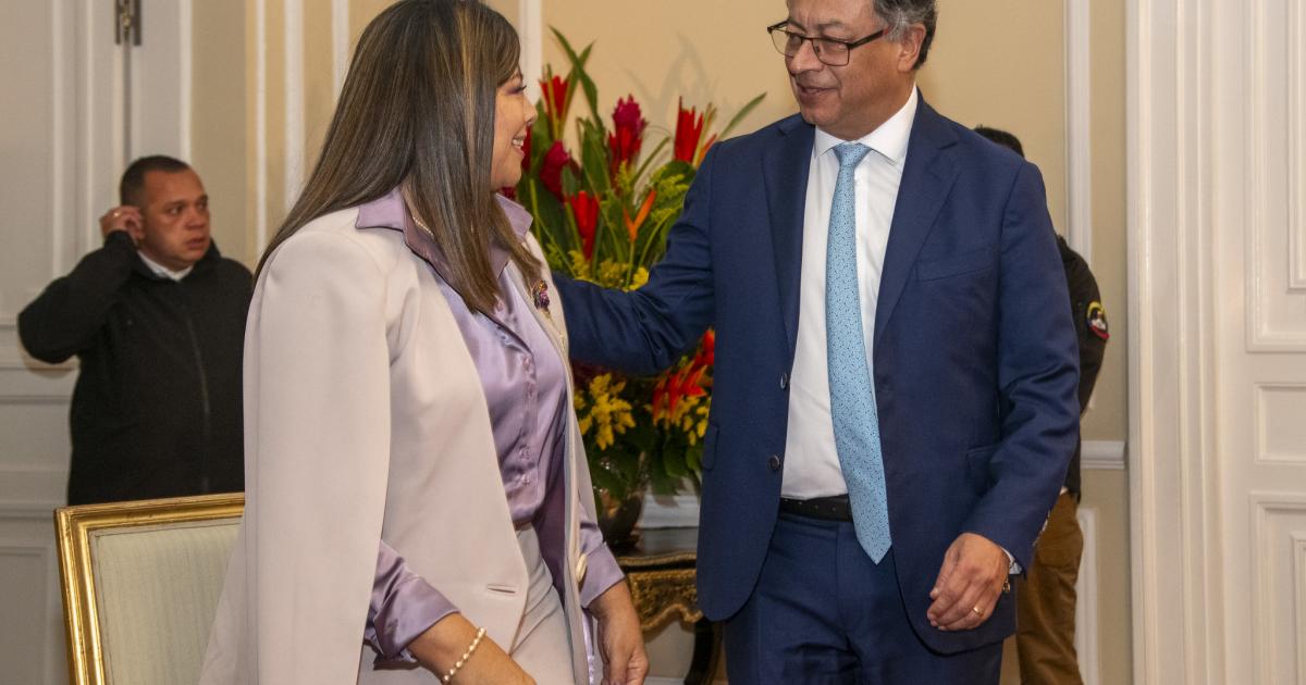 Fiscalía abre investigación por posible cooptación de militares e inteligencia por disidencias de las Farc