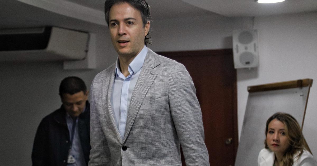 Exfuncionarios de Daniel Quintero se declararon inocentes en juicio por zonas verdes
