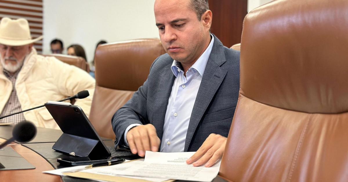 “Esto es una amenaza directa para nuestro comercio exterior”; Juan Espinal sobre importar gas desde Venezuela