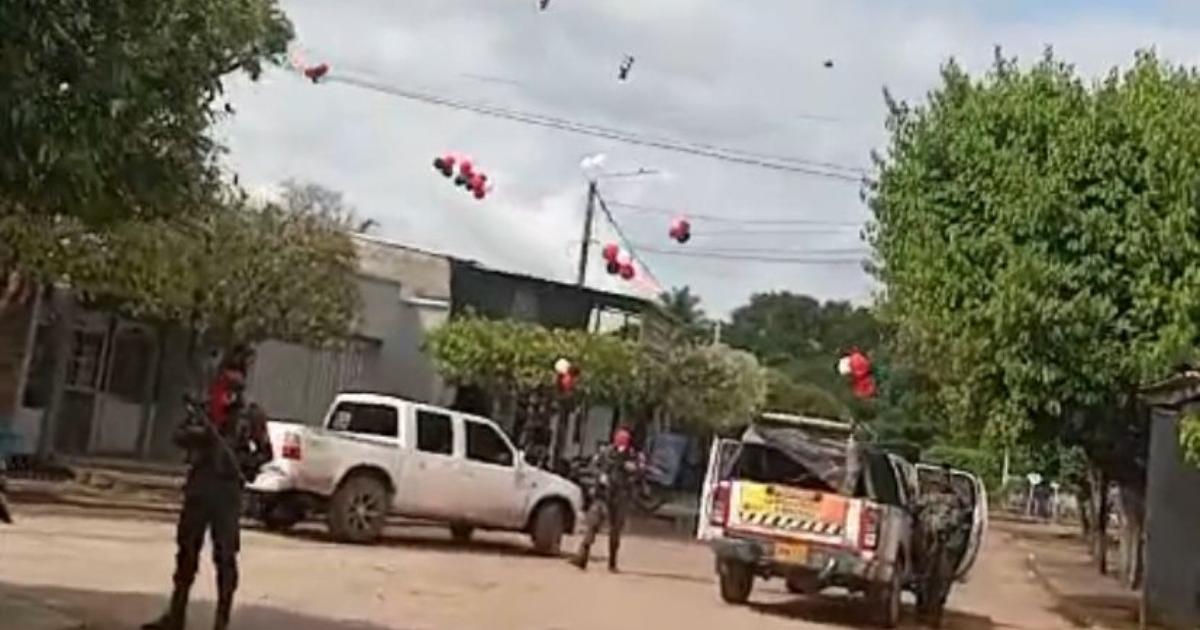 Dos volquetas robadas por el ELN en Antioquia podrían ser utilizadas para atentar contra la fuerza pública: alerta Gobernación