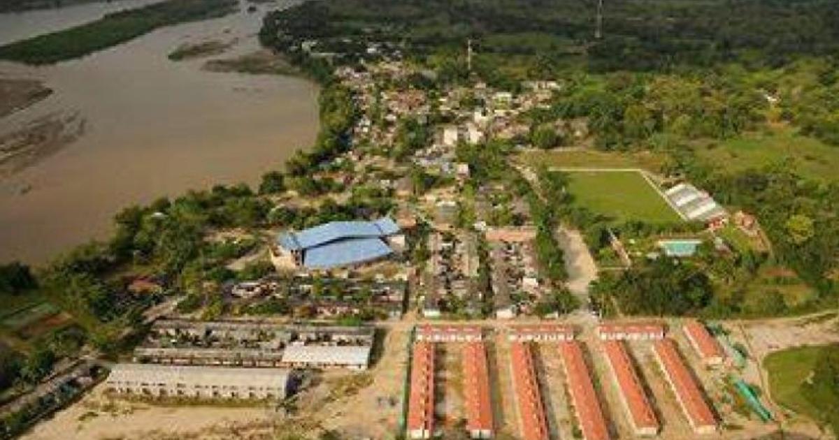 Más de 200 familias afectadas deja el desbordamiento de un río en Puerto Triunfo (Antioquia)
