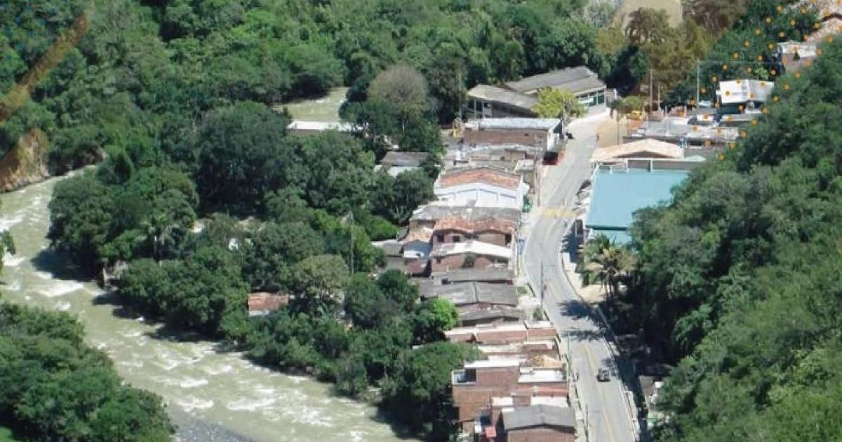 Zozobra viven habitantes de zona rural de Uramita (Antioquia) por combates entre Ejército y Clan del Golfo