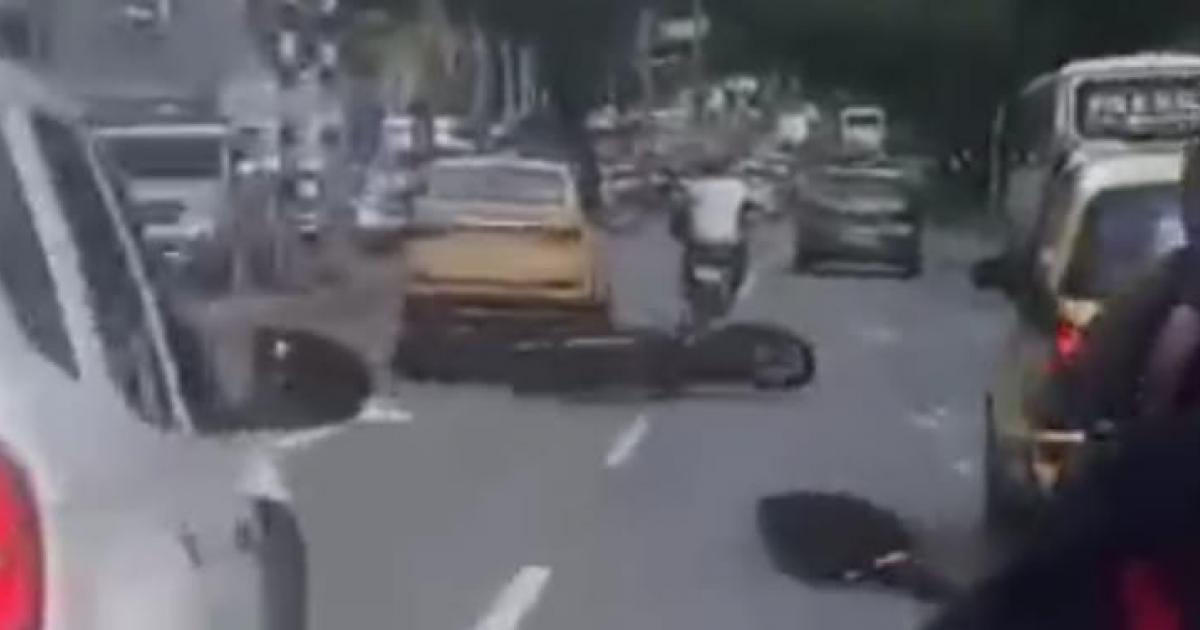 Video viral: Graban a taxista que embistió a motociclista en Medellín
