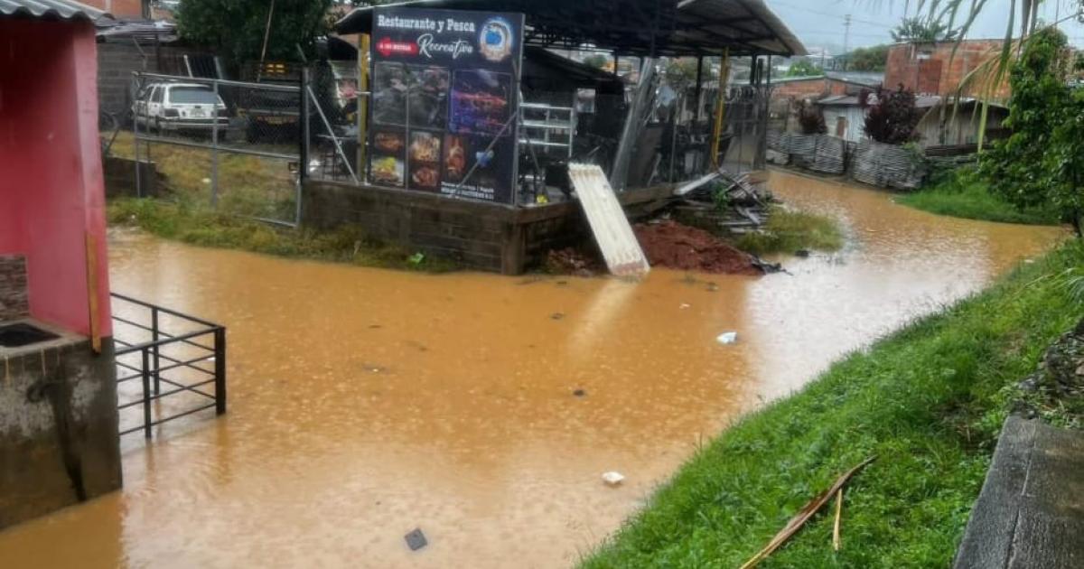 Fuertes lluvias preocupan a 9 municipios de Antioquia: Riesgos y afectaciones