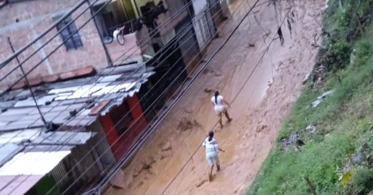 A ocho ascendió las personas muertas en la avalancha de tierra en Bello