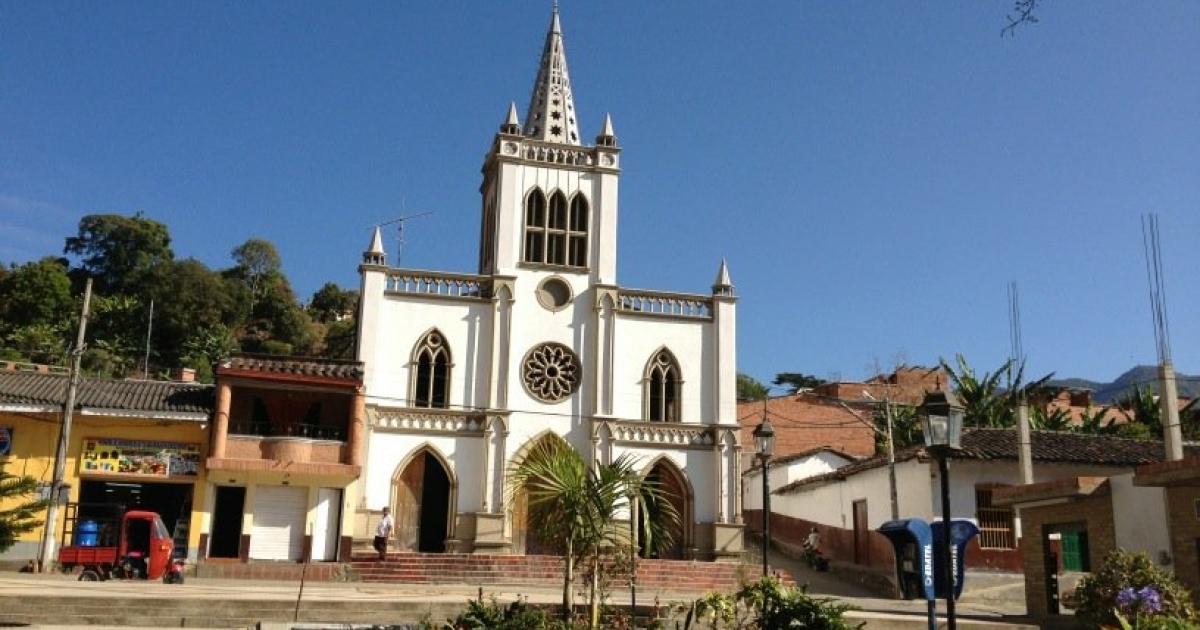 Exalcalde de Giraldo, Antioquia, bajo investigación por no declarar renta