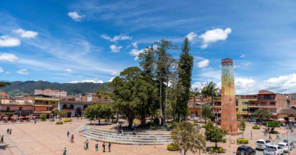 Entregan ayudas económicas a familias víctimas del conflicto armado en el Carmen de Viboral en Antioquia