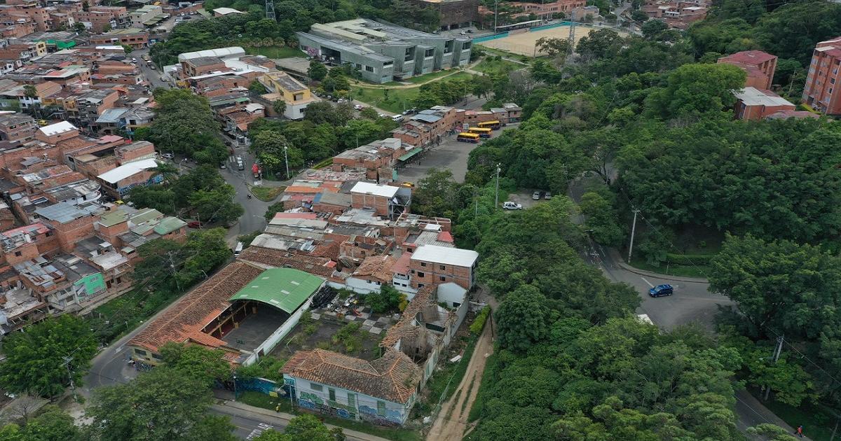 En la comuna 13 se construirá uno de los megacolegios de Medellín