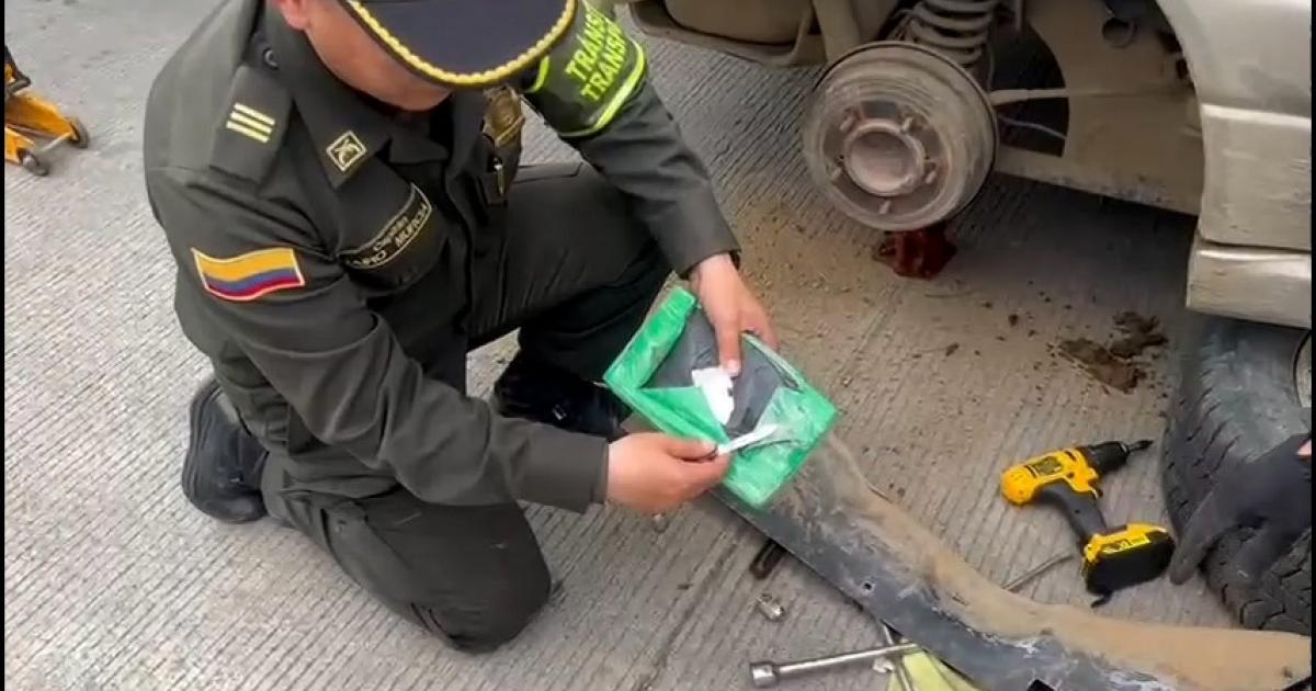 Incautan 91 kilos de cocaína en vía entre Santa Fe de Antioquia y Cañasgordas