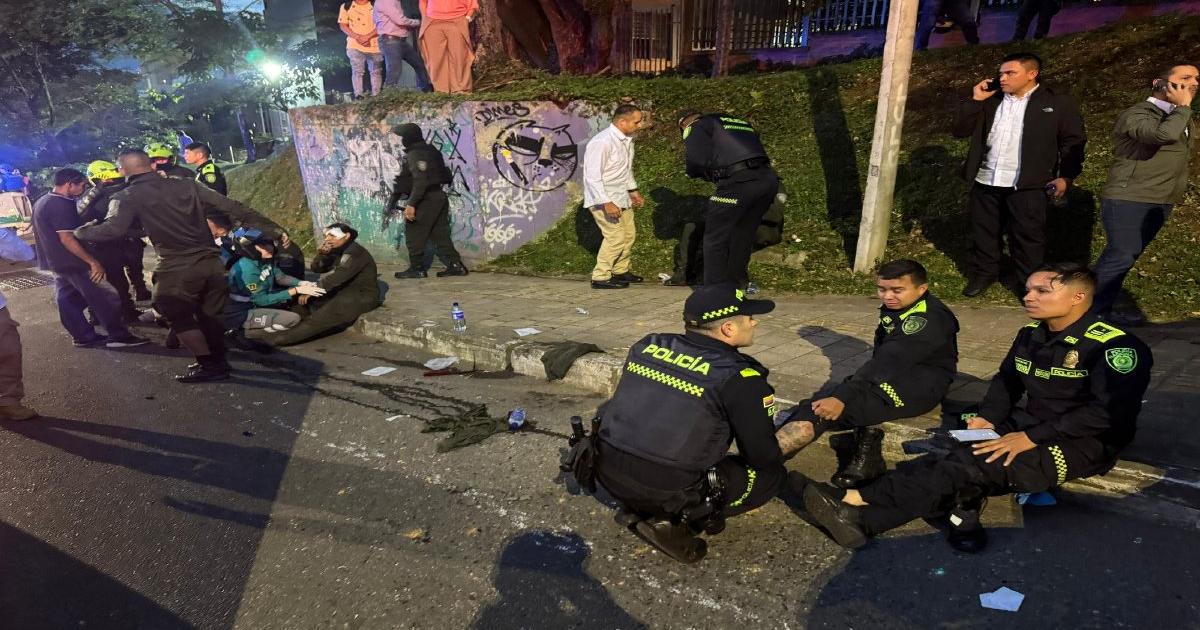 Son atendidos los heridos que dejó accidente de tránsito en Medellín, de la caravana que transportaba al precandidato Daniel Palacio