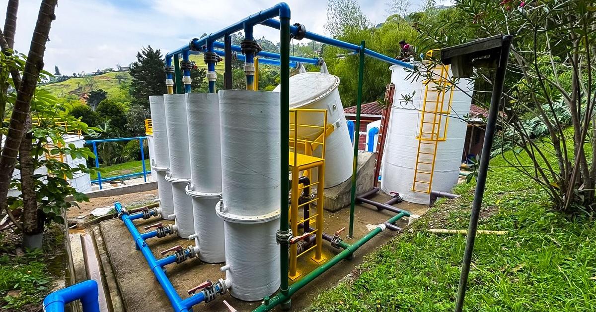 Más de 800 familias de vereda en Altavista ya cuentan con agua potable