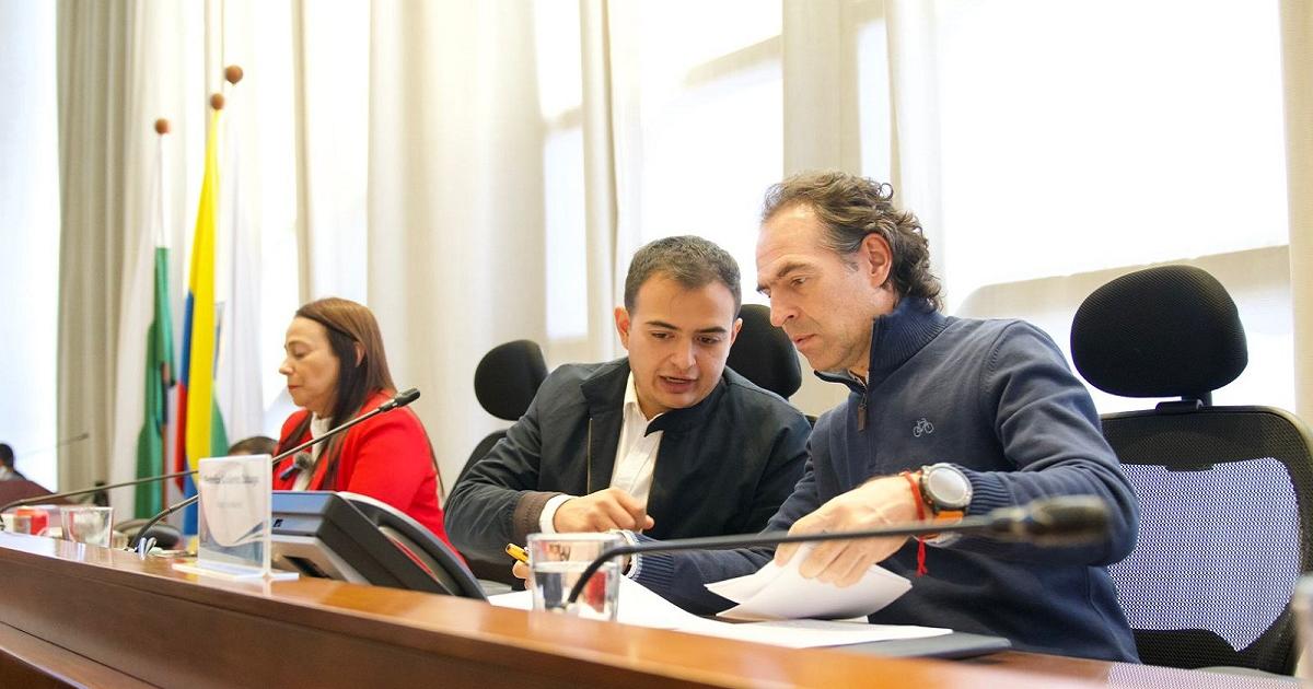 Ocho millones de dólares sería el precio que ponen las disidencias por atentar contra el alcalde y concejales de Medellín